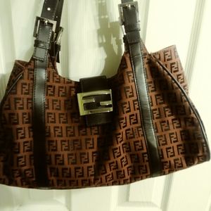 Fendi Zucchino logo shoulder bag leather deep red
